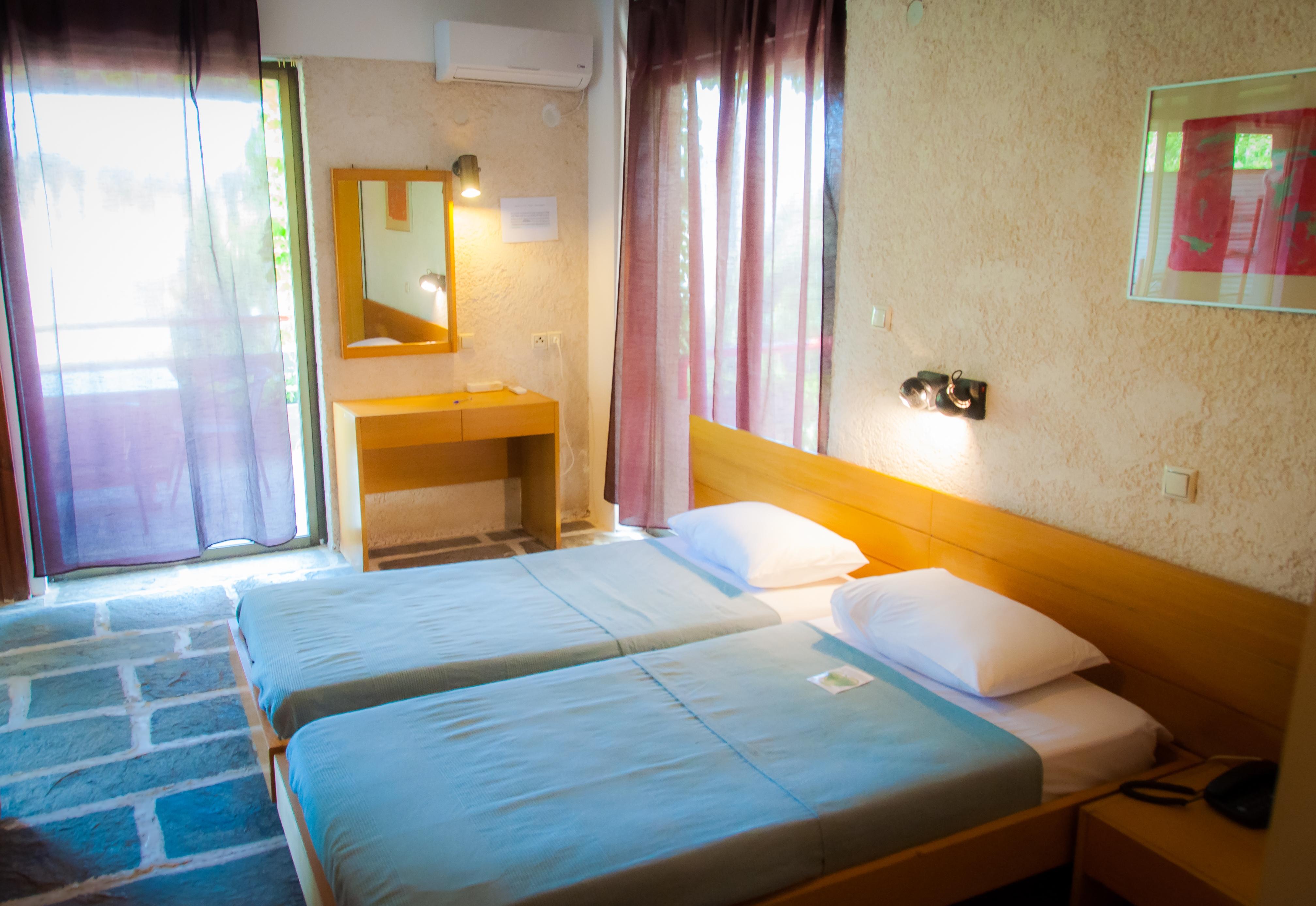 Apollonia Hotel Apartments Варкіза Екстер'єр фото
