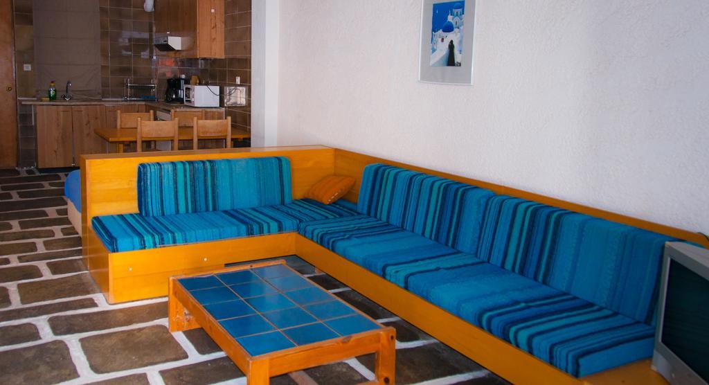 Apollonia Hotel Apartments Варкіза Екстер'єр фото